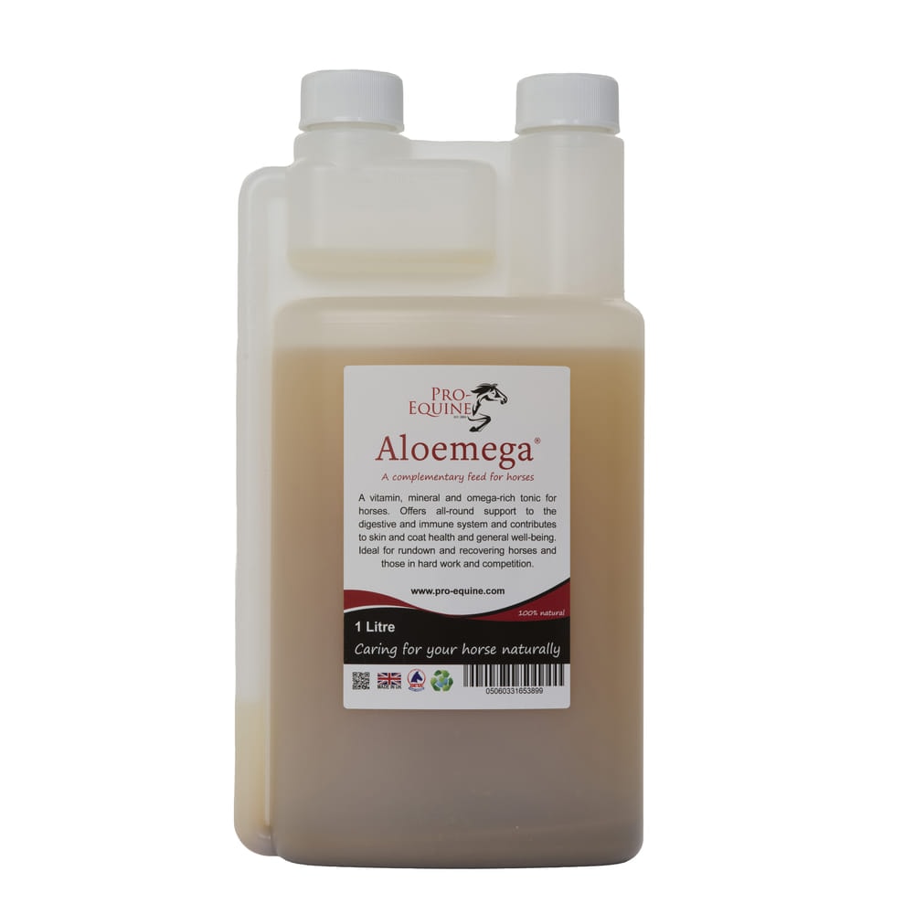 Vegan omega-rich liquid supplement for horses. Pro-Equine Aloemega 1 litre promotes skin and coat health, and overall well-being, supporting the immune system for balanced equine care.