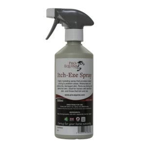 Pro-Equine Itch-Eze Spray for horse skin relief, reduces itching and calms hot skin, ideal for sensitive horses with skin issues.